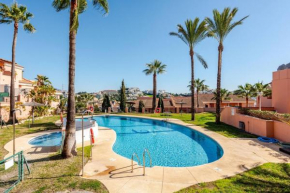 Riviera Retreat with rooftop and sea views Mijas